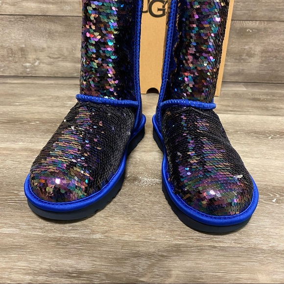 UGG | UGG Classic Short Sequin Navy Tonal Boots NEW In Box - Picture 4 of 15